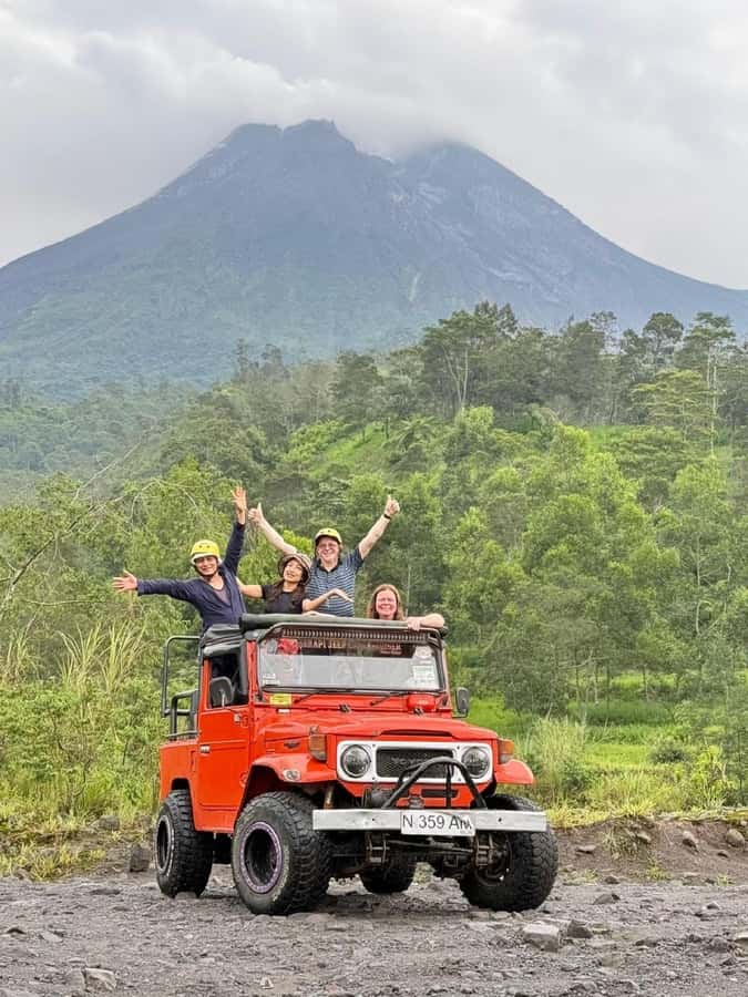 Yogyakarta: Mt. Merapi Jeep Lava Tour Guided Tour - Hotel pickup makes the long night easier